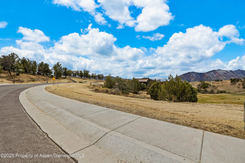 7 of 8 - 571 Deer Valley Drive, New Castle, CO