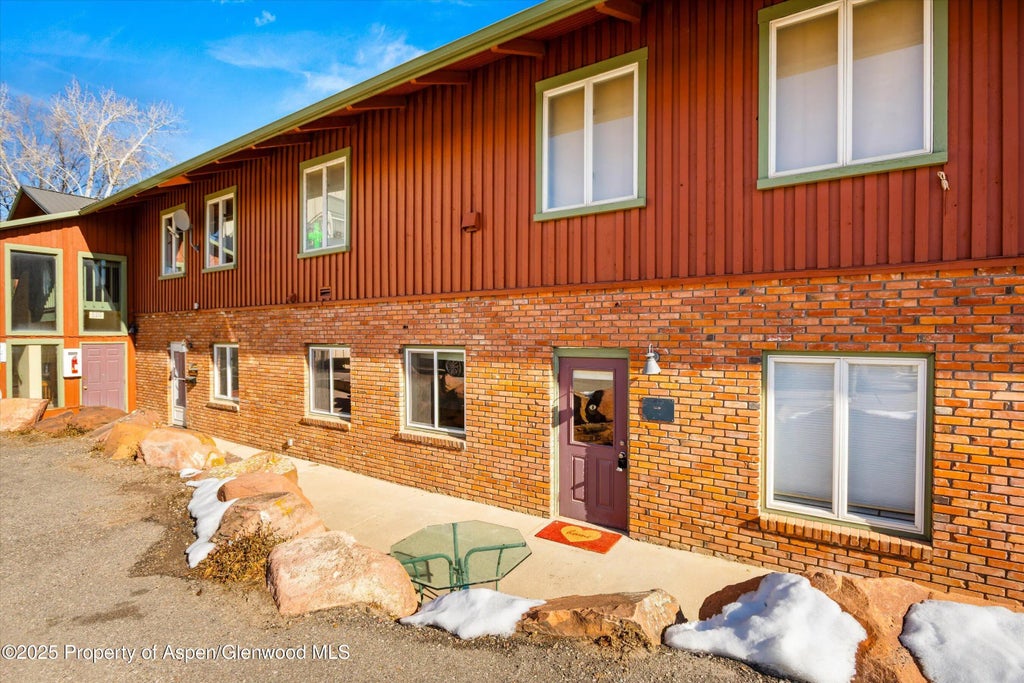 1 of 20 - 1101 Village Road Ll3b, Carbondale, CO