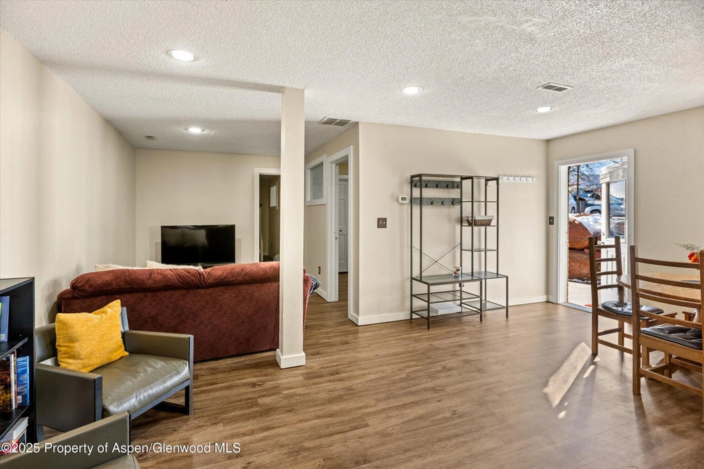 6 of 20 - 1101 Village Road Ll3b, Carbondale, CO