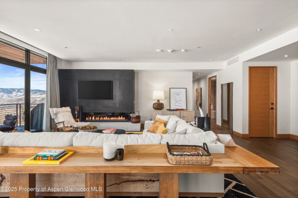 18 of 44 - 45 Wood Road 501, Snowmass Village, CO