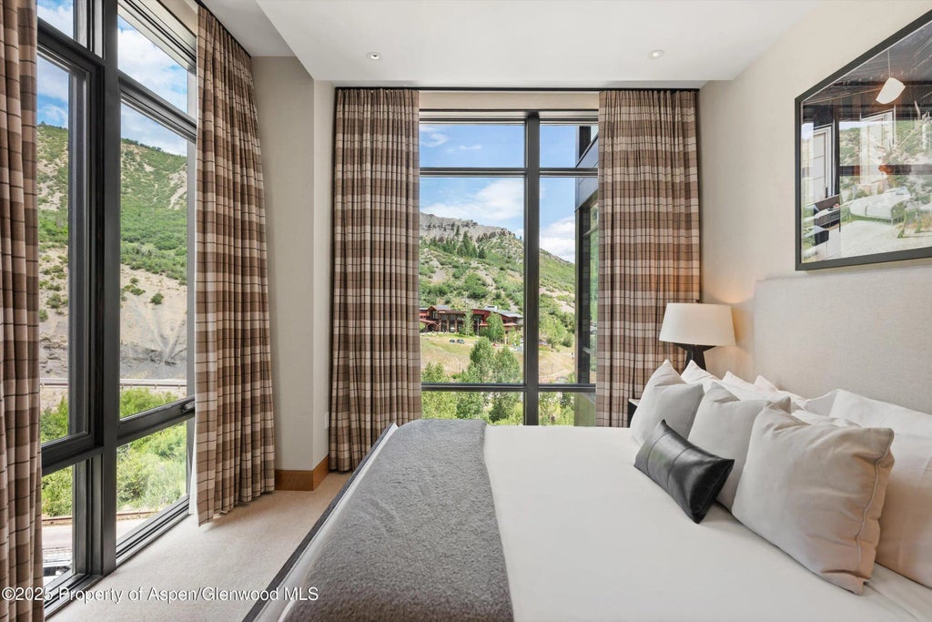 23 of 44 - 45 Wood Road 501, Snowmass Village, CO