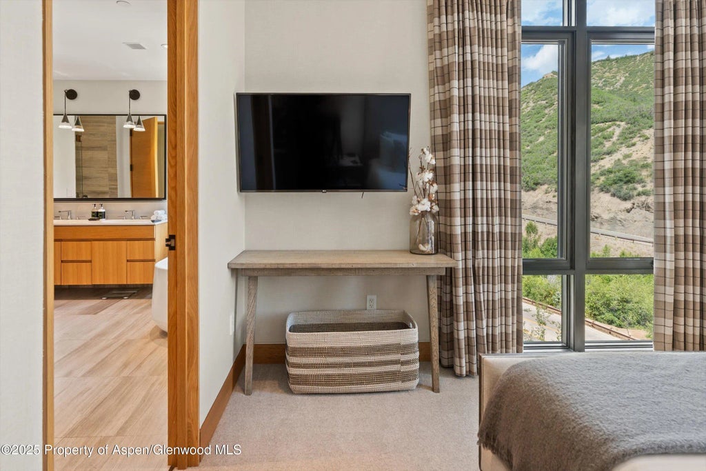 25 of 44 - 45 Wood Road 501, Snowmass Village, CO