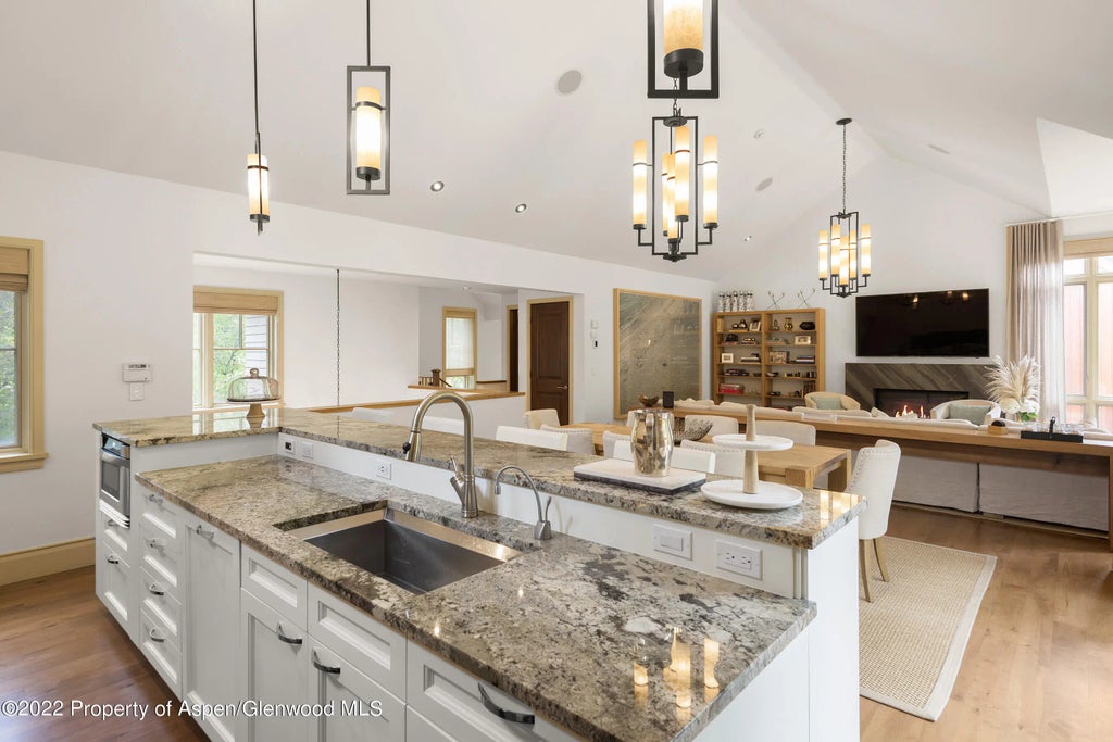 11 of 31 - 509 W Hopkins Avenue, Aspen, CO