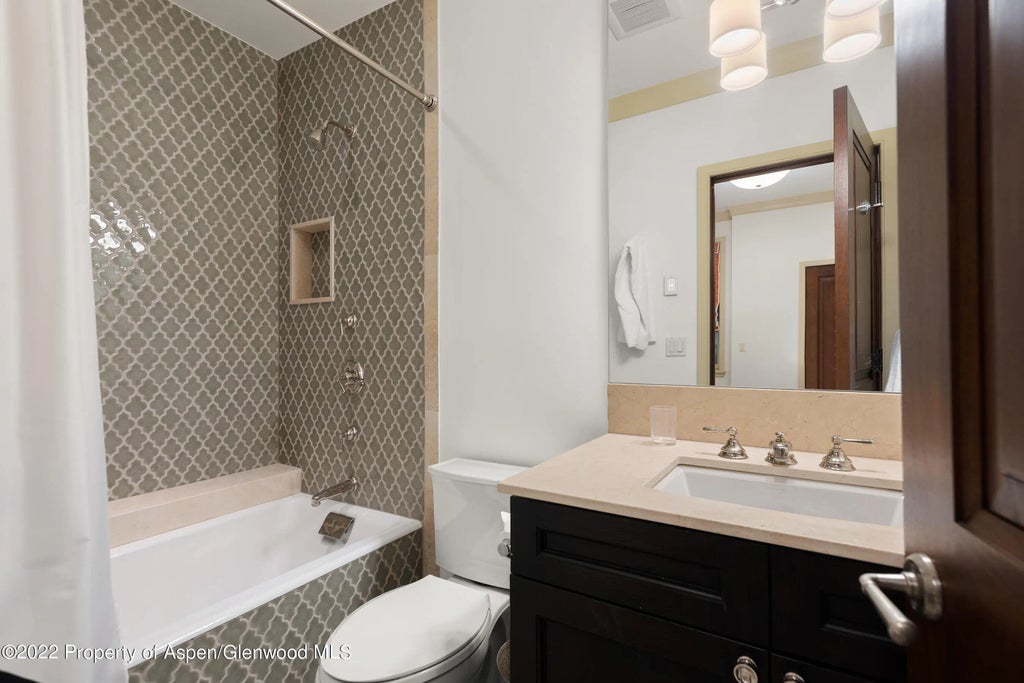 29 of 31 - 509 W Hopkins Avenue, Aspen, CO