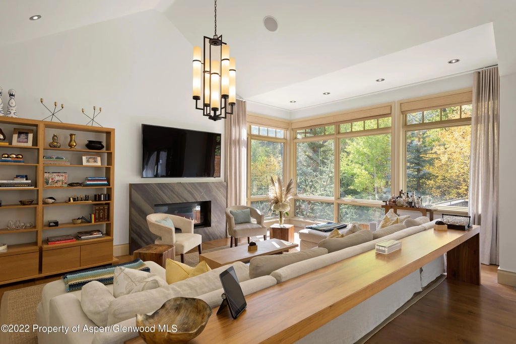 5 of 31 - 509 W Hopkins Avenue, Aspen, CO