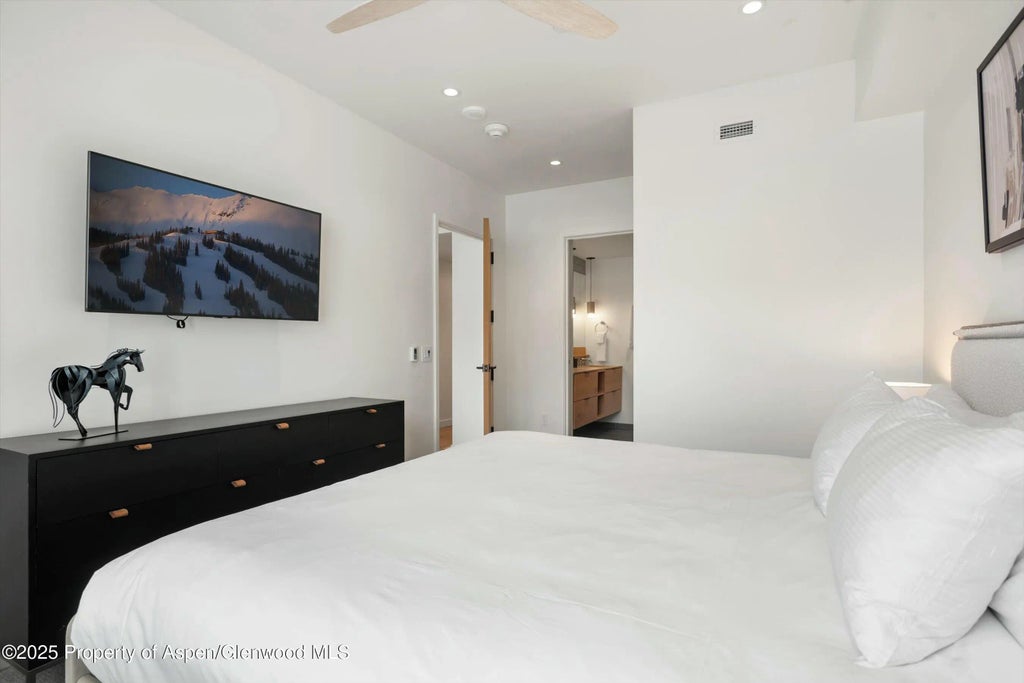 11 of 37 - 119 Wood Road 505, Snowmass Village, CO
