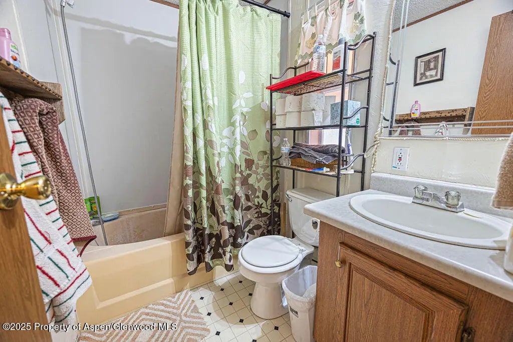 21 of 40 - 974 Aspen Avenue, Craig, CO
