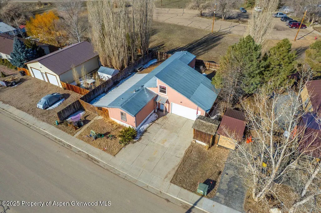 38 of 40 - 974 Aspen Avenue, Craig, CO