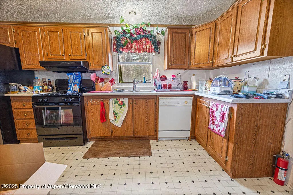 4 of 40 - 974 Aspen Avenue, Craig, CO