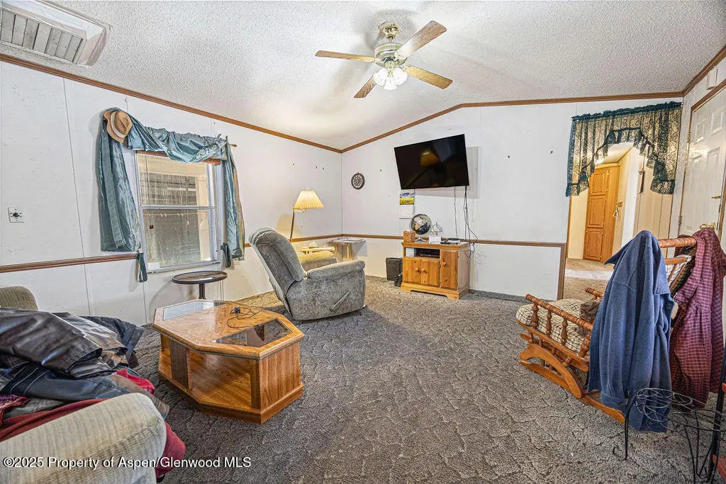 9 of 40 - 974 Aspen Avenue, Craig, CO