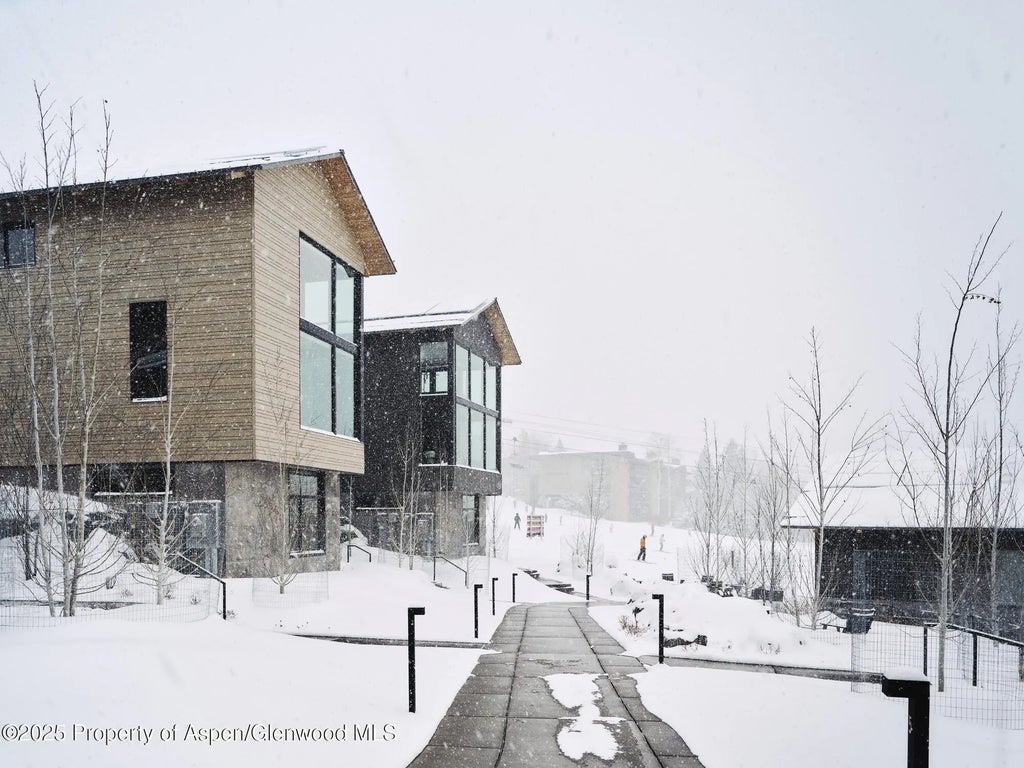 30 of 31 - 411 Wood Road 8, Snowmass Village, CO