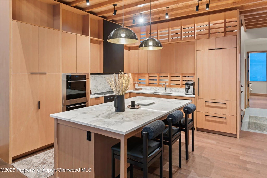 7 of 31 - 411 Wood Road 8, Snowmass Village, CO