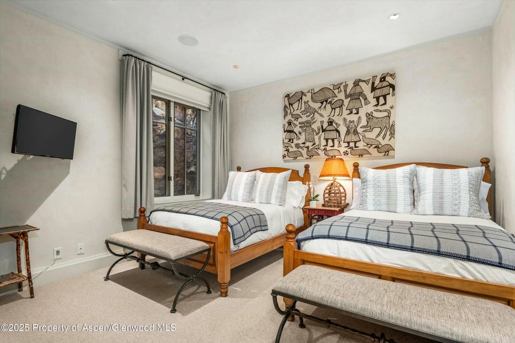 40 of 58 - 99 Steeplechase Drive, Aspen, CO