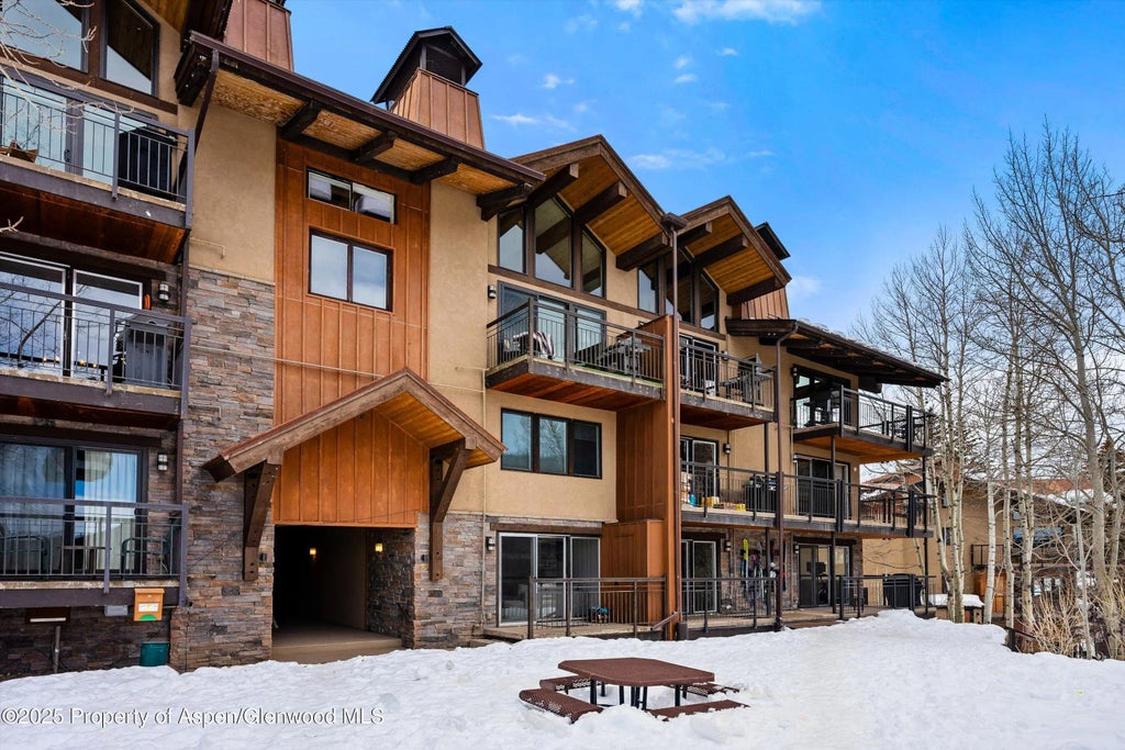 2 of 31 - 400 Wood Road 1118, Snowmass Village, CO