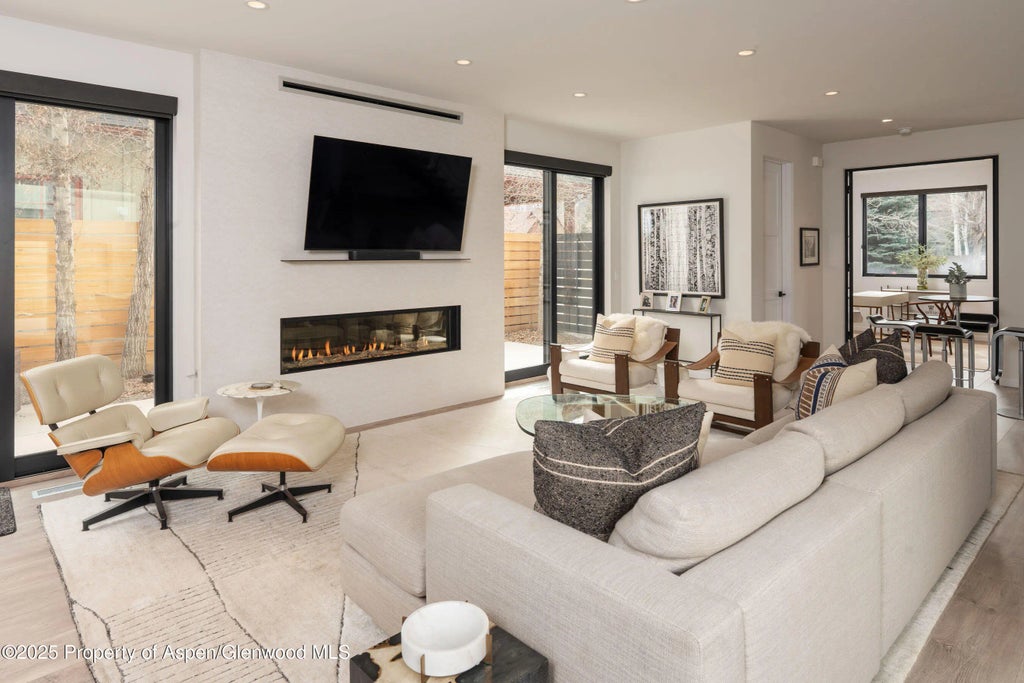 2 of 19 - 219 Juniper Court, Basalt, CO