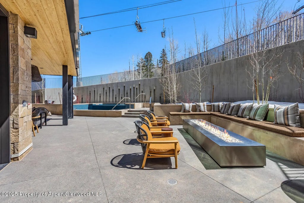52 of 56 - 180 Wood Road 402, Snowmass Village, CO