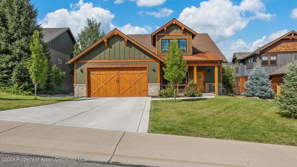 1 of 29 - 276 Blackhawk Drive, New Castle, CO