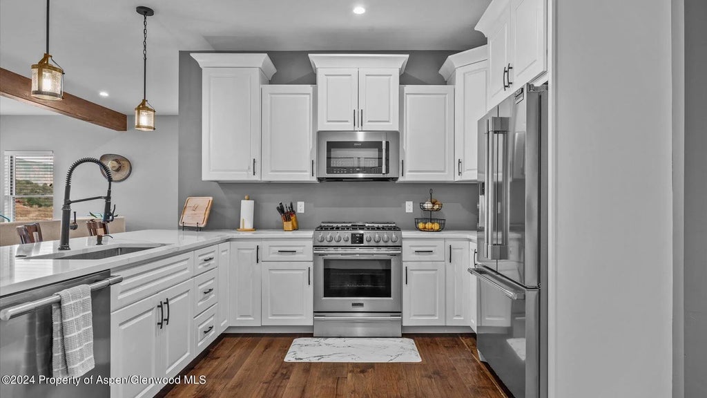 12 of 29 - 276 Blackhawk Drive, New Castle, CO
