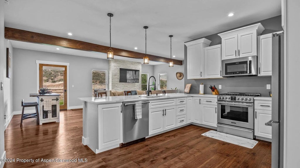 13 of 29 - 276 Blackhawk Drive, New Castle, CO