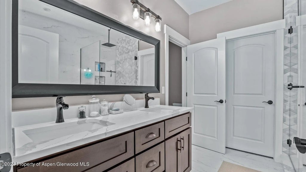 17 of 29 - 276 Blackhawk Drive, New Castle, CO