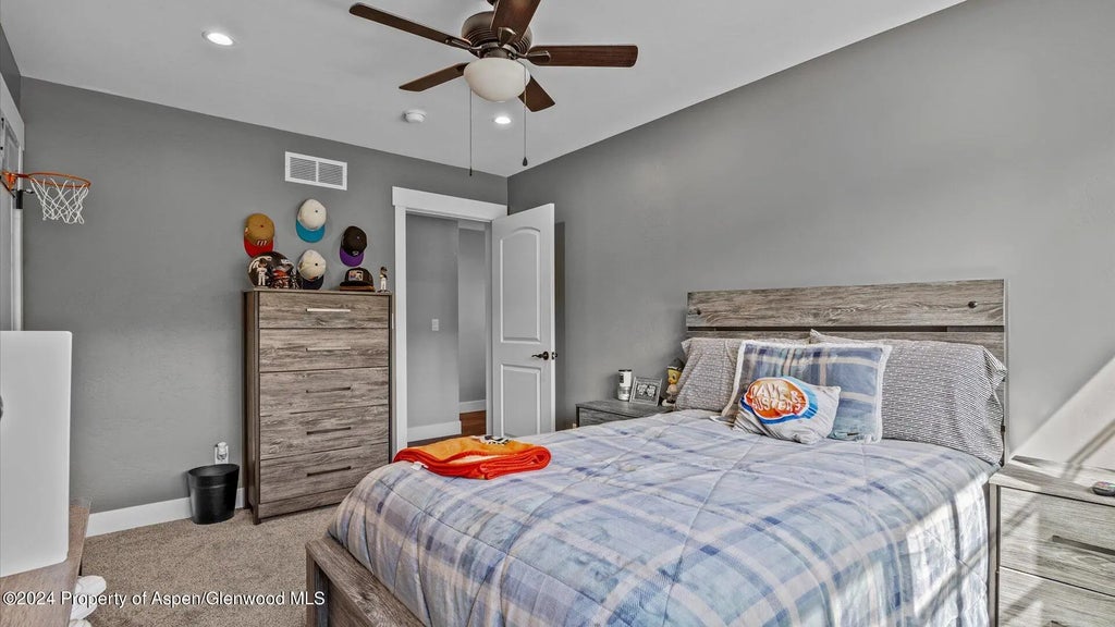 22 of 29 - 276 Blackhawk Drive, New Castle, CO