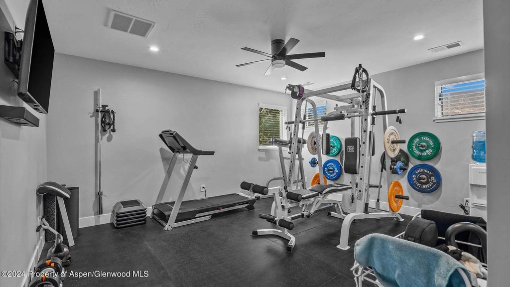 23 of 29 - 276 Blackhawk Drive, New Castle, CO