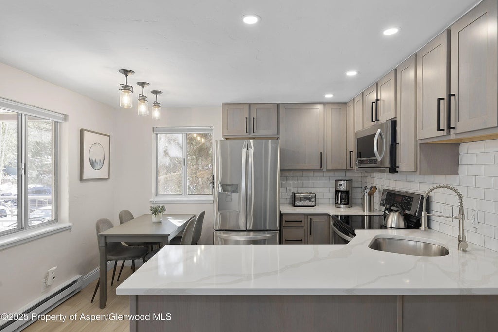1 of 15 - 940 Waters Avenue #201, Aspen, CO