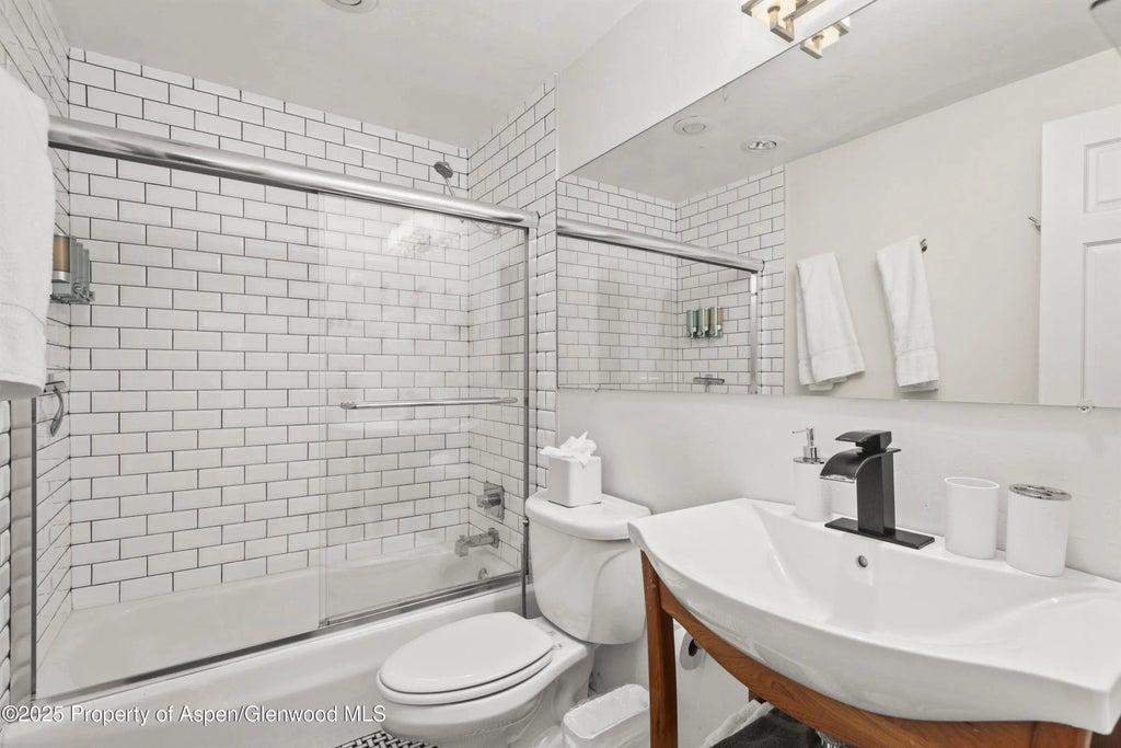 13 of 15 - 940 Waters Avenue #201, Aspen, CO