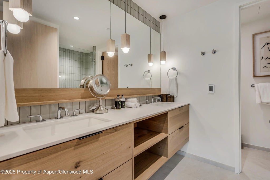 12 of 23 - 119 Wood Road 103, Snowmass Village, CO