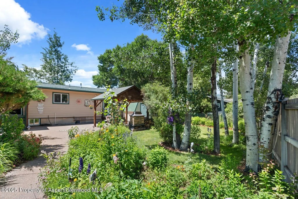 7 of 63 - 584 Grace Drive, Carbondale, CO