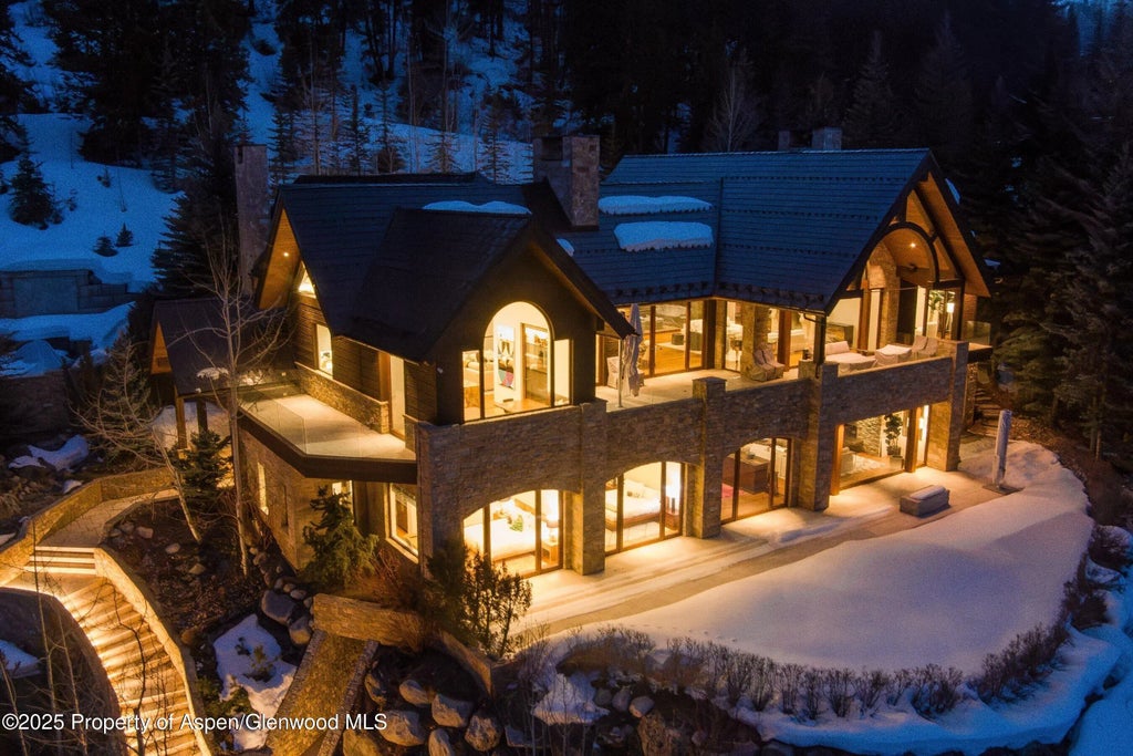 3 of 22 - 1011 Ute Avenue, Aspen, CO
