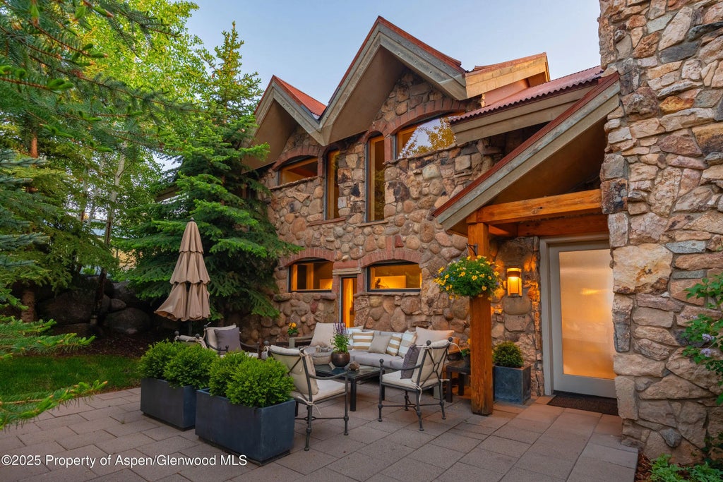14 of 103 - 26 Bunker Loop, Aspen, CO