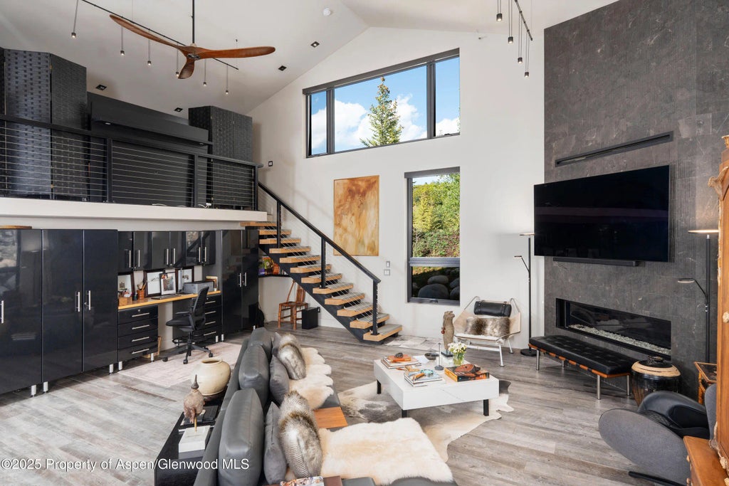 30 of 103 - 26 Bunker Loop, Aspen, CO