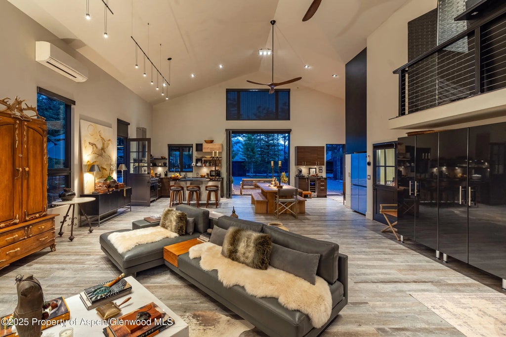 33 of 103 - 26 Bunker Loop, Aspen, CO