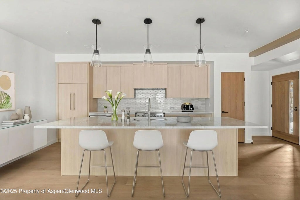 7 of 31 - 360 Wood Road Unit 502, Snowmass Village, CO