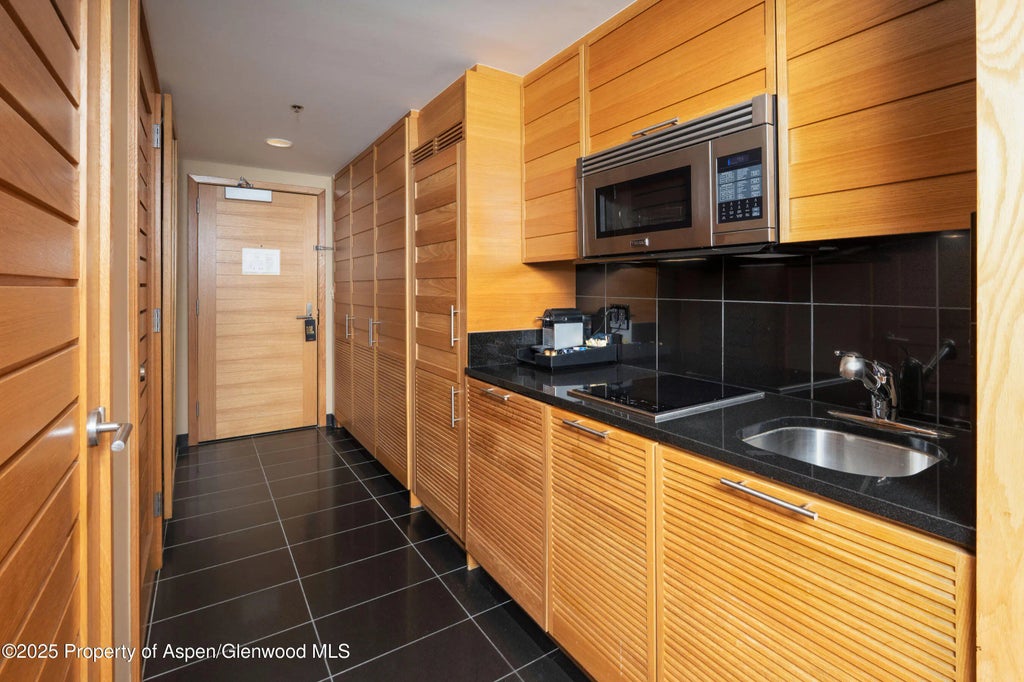 6 of 13 - 130 Wood Road 514, Snowmass Village, CO
