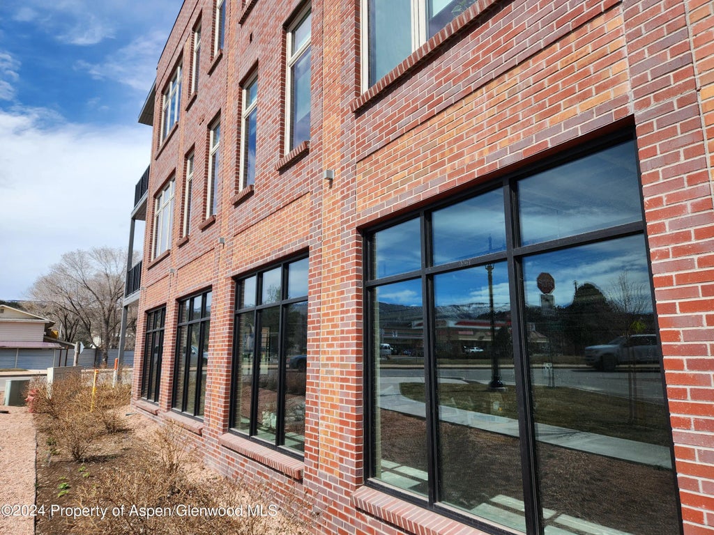 4 of 9 - 920 Co-133, Carbondale, CO