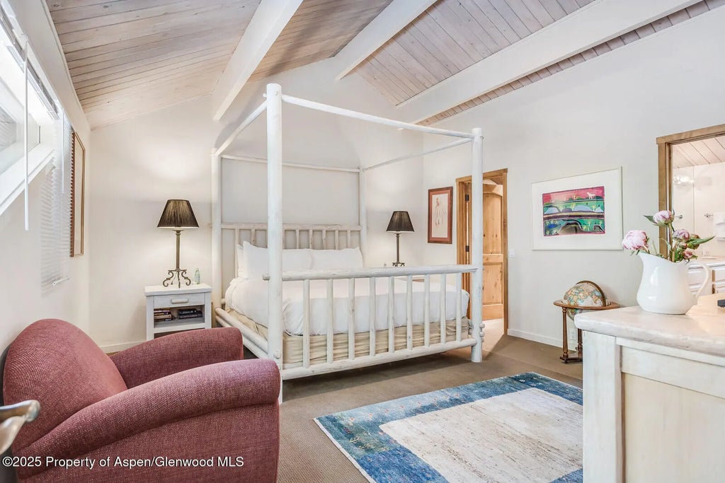 27 of 64 - 851 Ute Avenue B, Aspen, CO