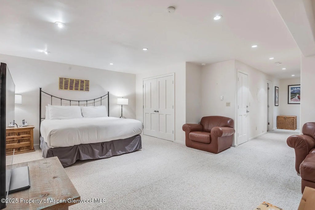 50 of 64 - 851 Ute Avenue B, Aspen, CO