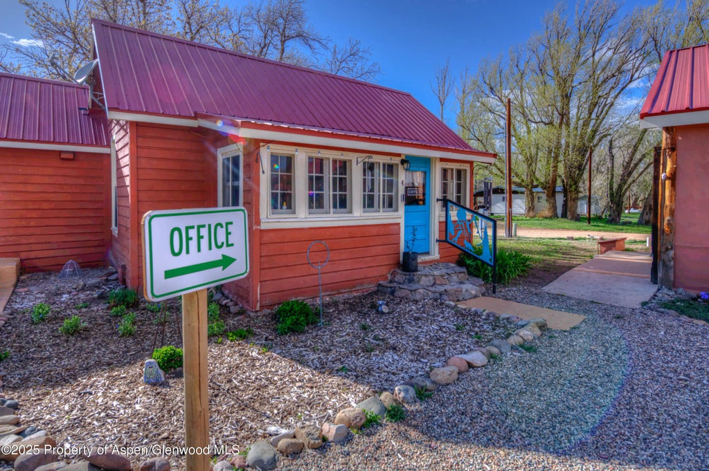 27 of 29 - 404 S Oak Street, La Veta, CO