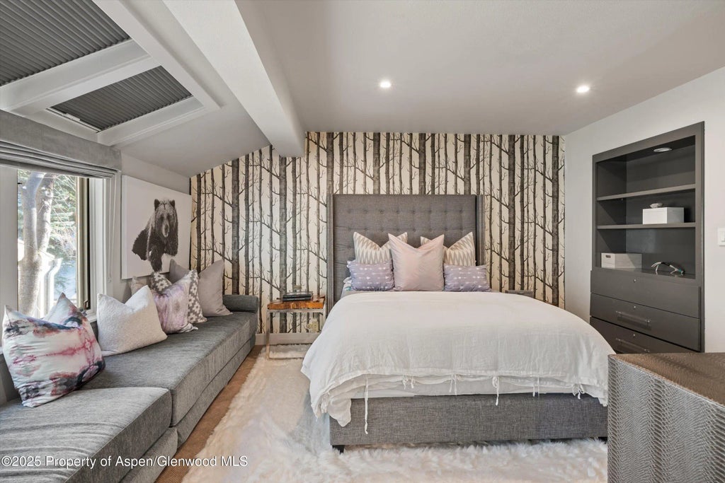 18 of 22 - 100 N 8th Street 18, Aspen, CO