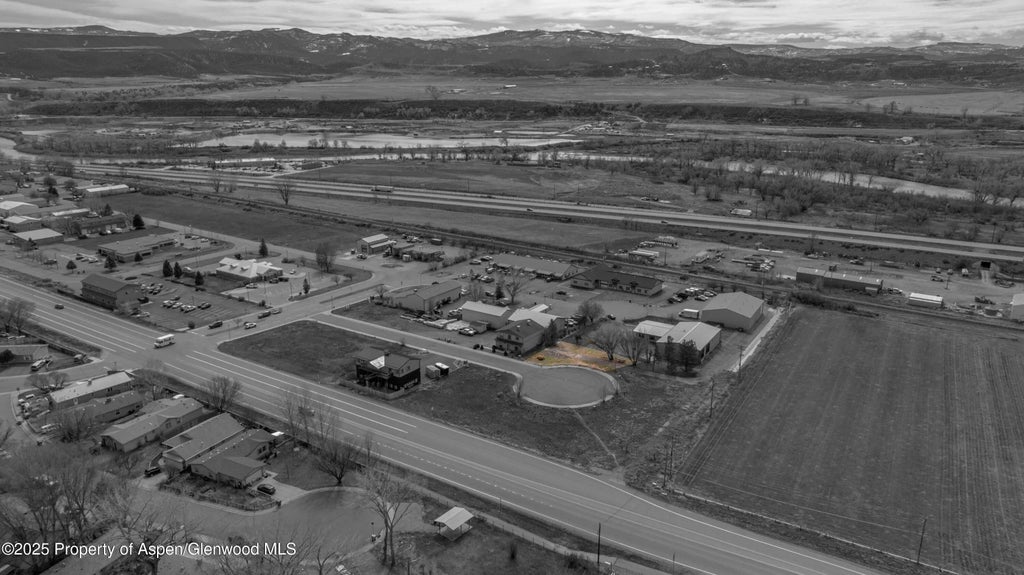 6 of 7 - 1813 Silver Spur, Silt, CO