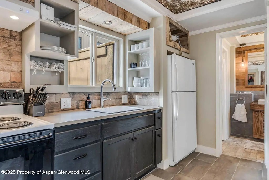 11 of 47 - 726 & 728 Blake Avenue, Glenwood Springs, CO