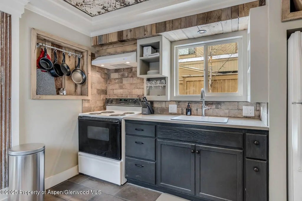 12 of 47 - 726 & 728 Blake Avenue, Glenwood Springs, CO