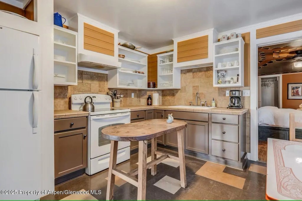 28 of 47 - 726 & 728 Blake Avenue, Glenwood Springs, CO