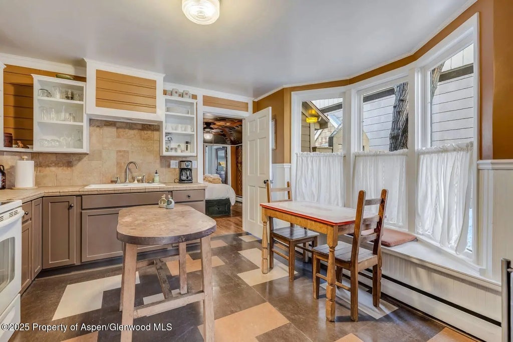 29 of 47 - 726 & 728 Blake Avenue, Glenwood Springs, CO