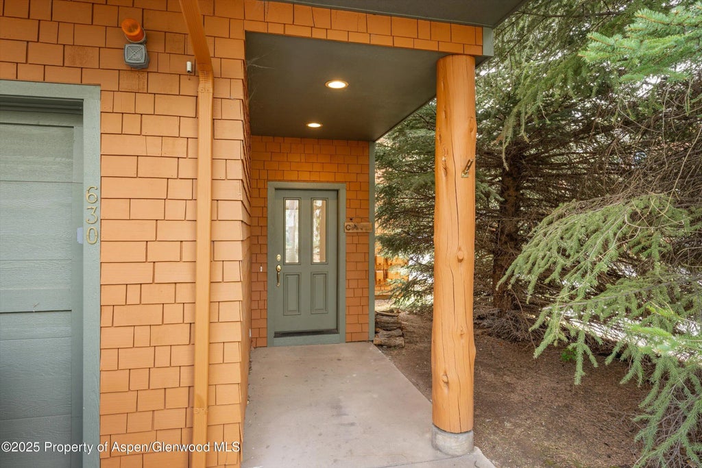 6 of 31 - 630 Evans Court, Basalt, CO