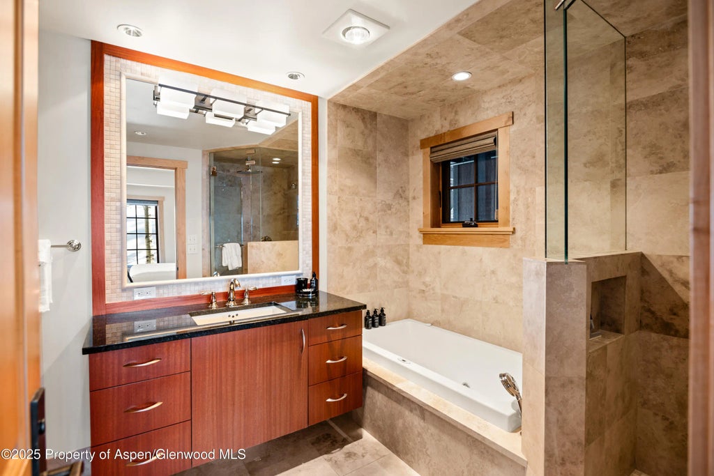 19 of 32 - 425 Wood Road 58-e, Snowmass Village, CO