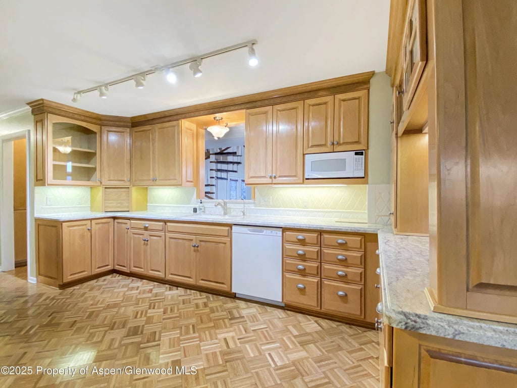 10 of 37 - 1509 County Road 4, Meeker, CO