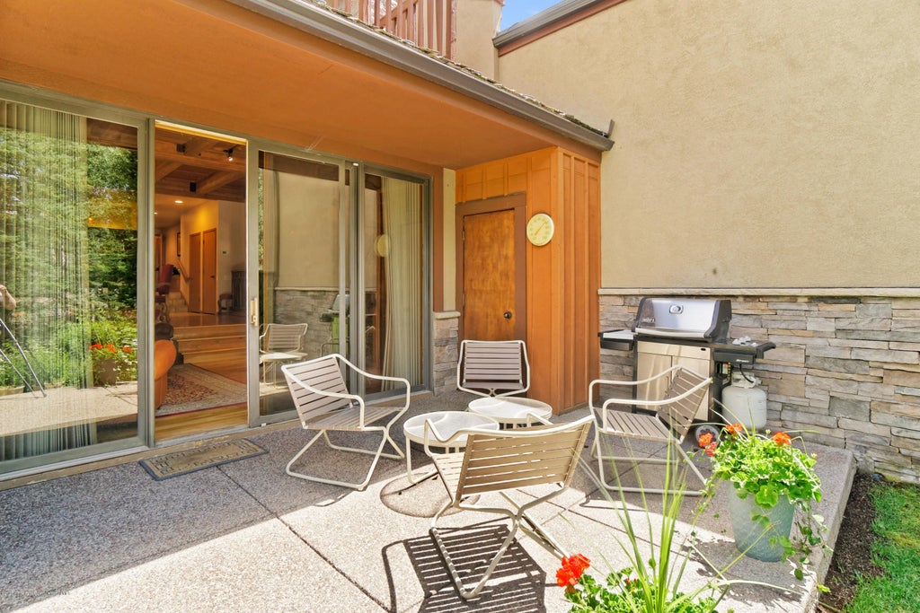 18 of 42 - 800 Ridge Road #9, Snowmass Village, CO